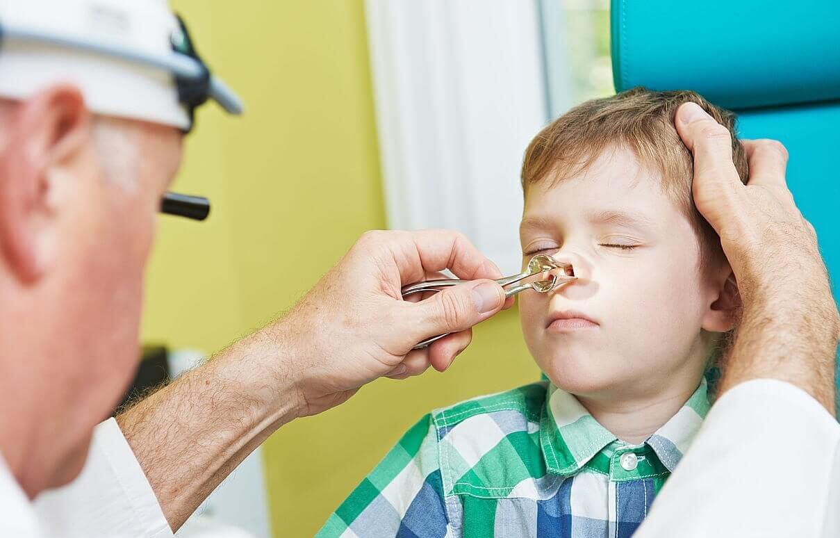 Ухо, горло и нос: самые распространенные детские ЛОР-заболевания