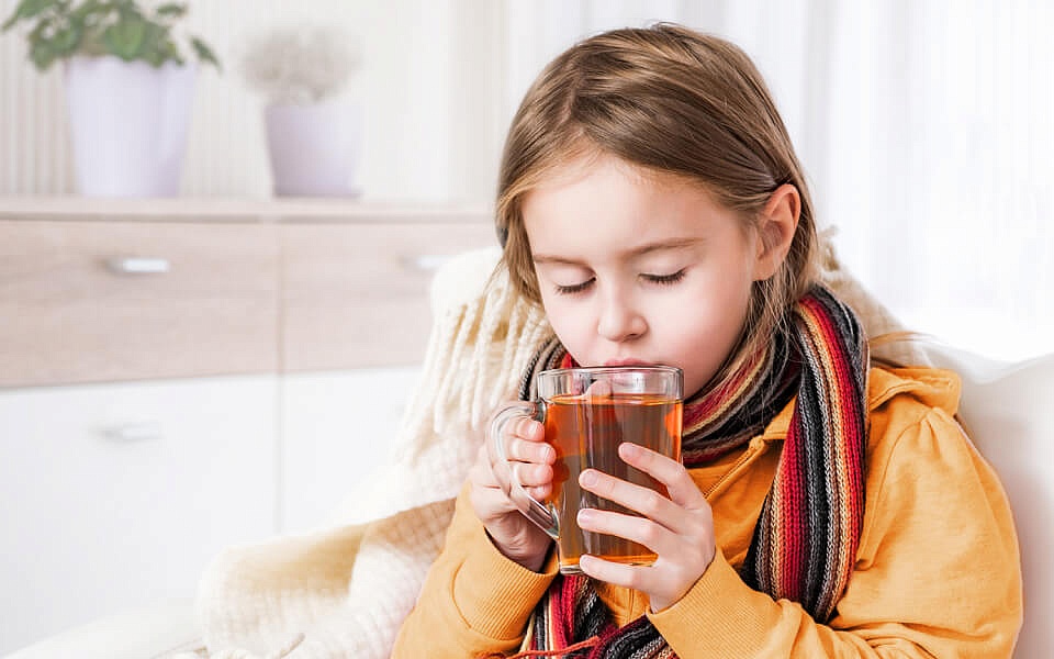 Ребенку требуется обильное теплое питье в больших количествах